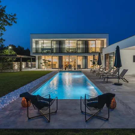 Vila Ume By Istrialux With Jacuzzi And Sauna Modrusani